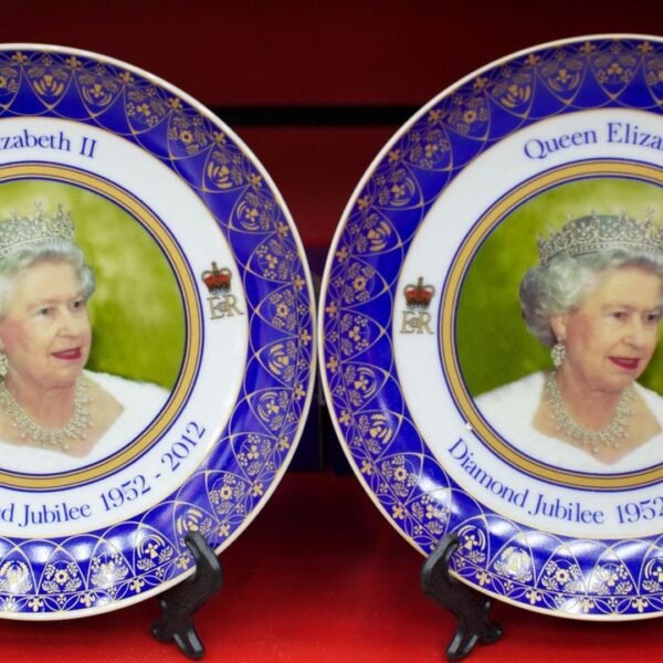 Queen Elizabeth II Commemorative Plates